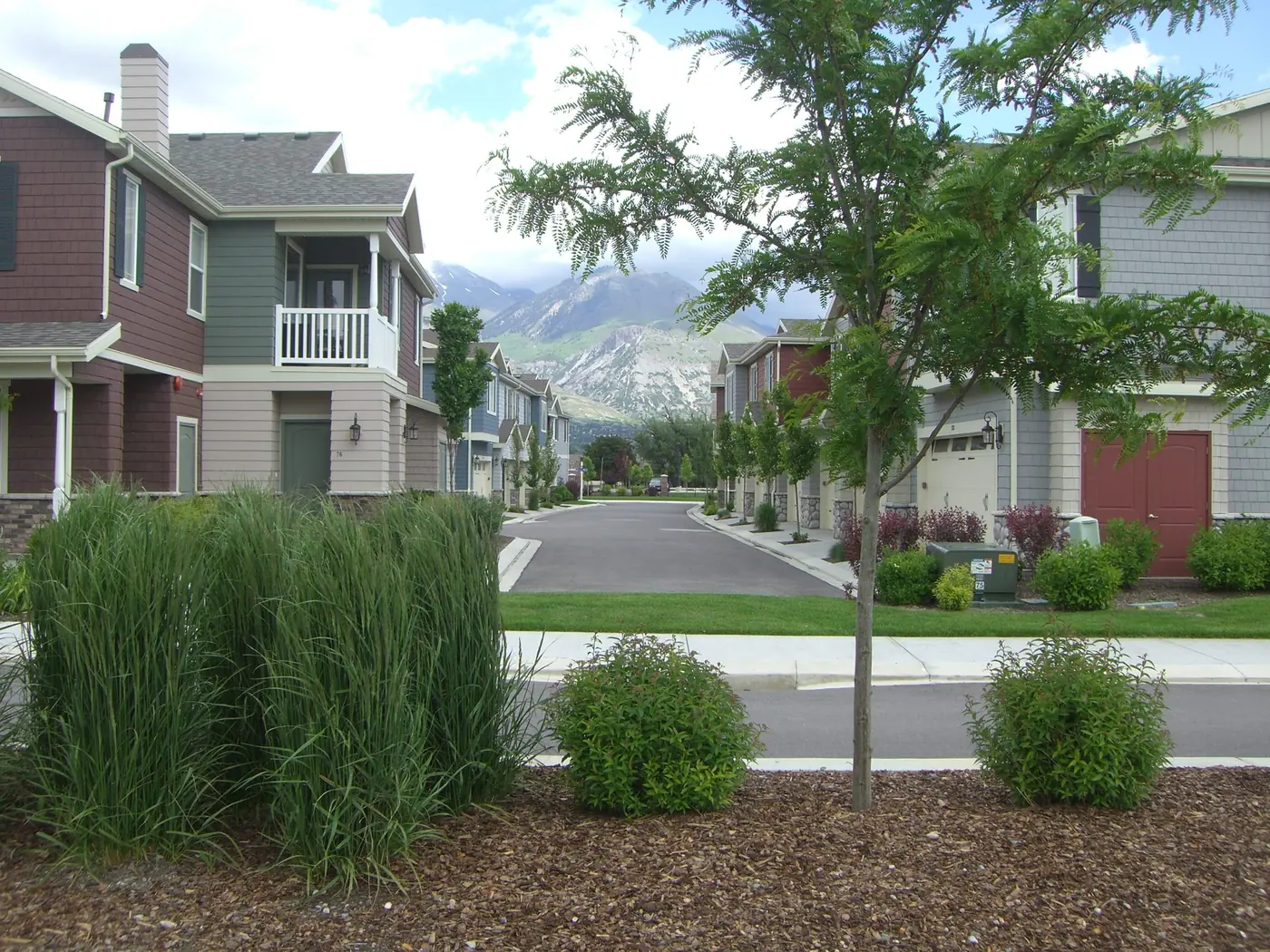Street view with the mountain behind